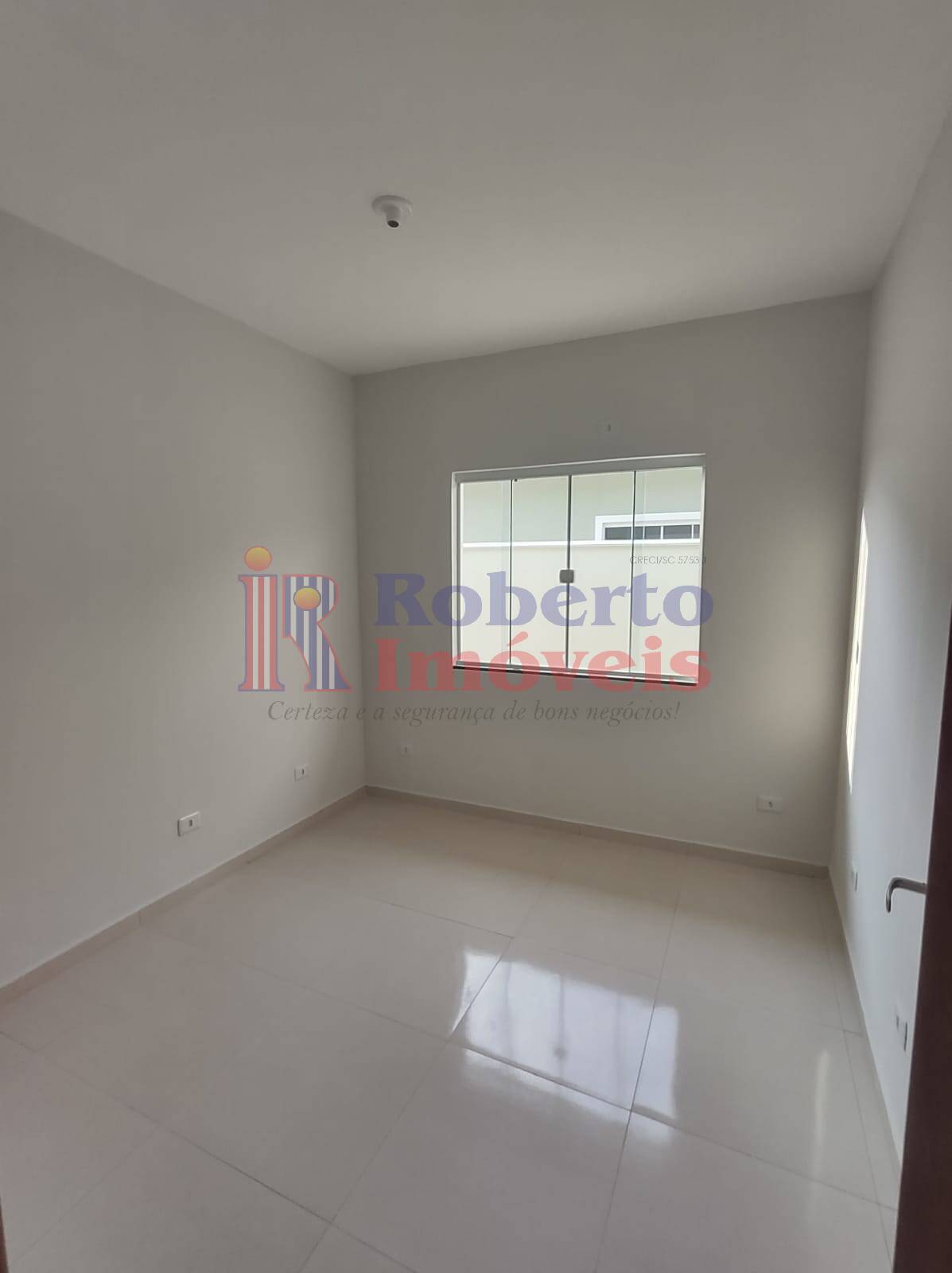 Casa à venda com 2 quartos, 81m² - Foto 14