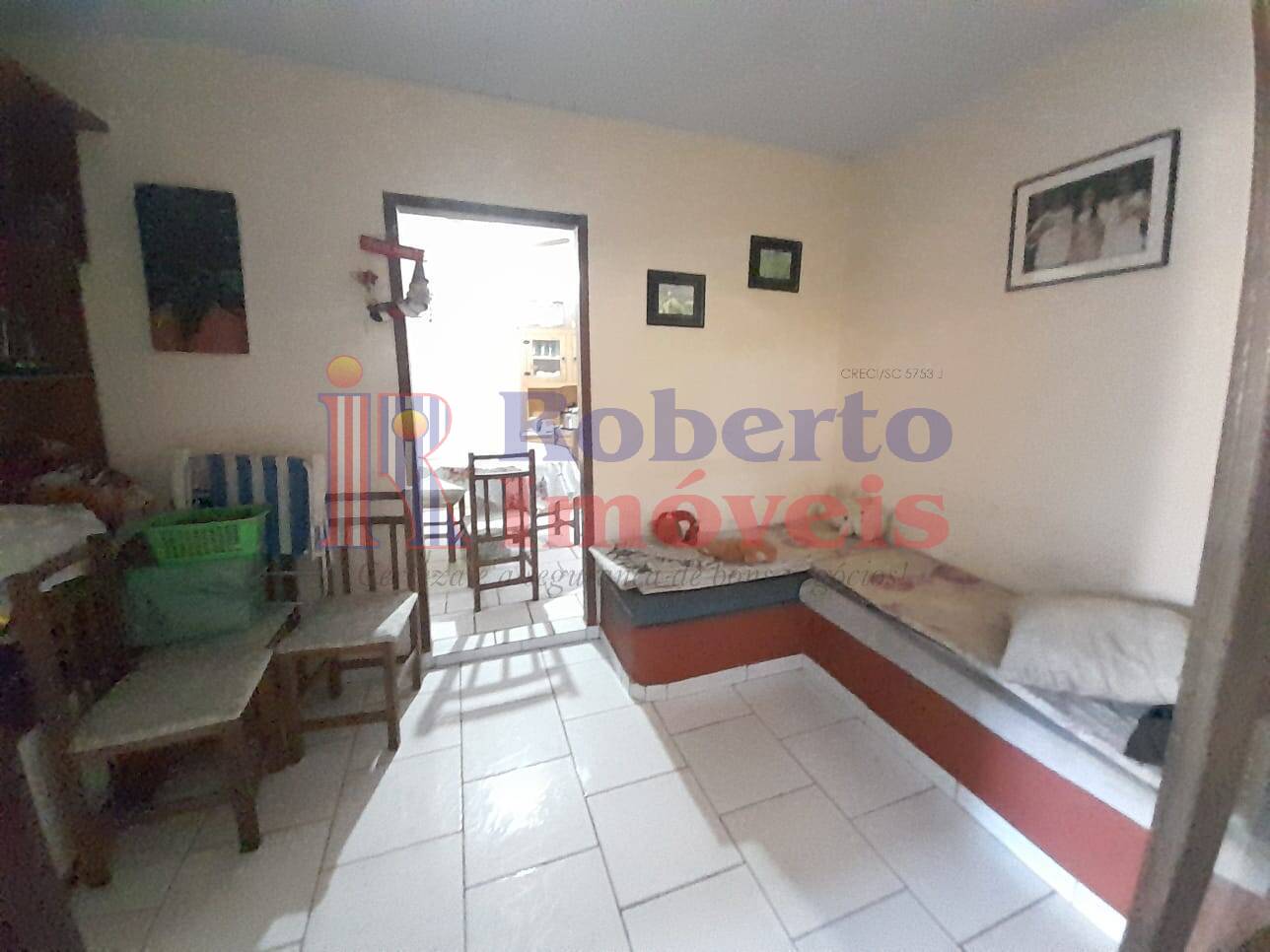 Casa à venda com 4 quartos, 179m² - Foto 3