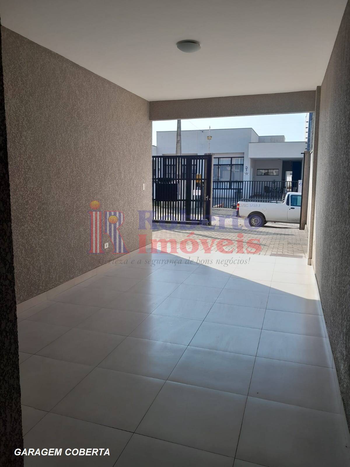 Casa à venda com 3 quartos, 126m² - Foto 11