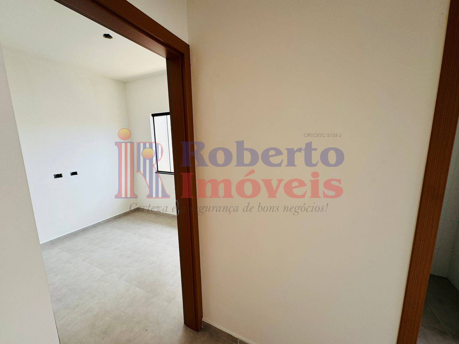 Casa à venda com 3 quartos, 87m² - Foto 17